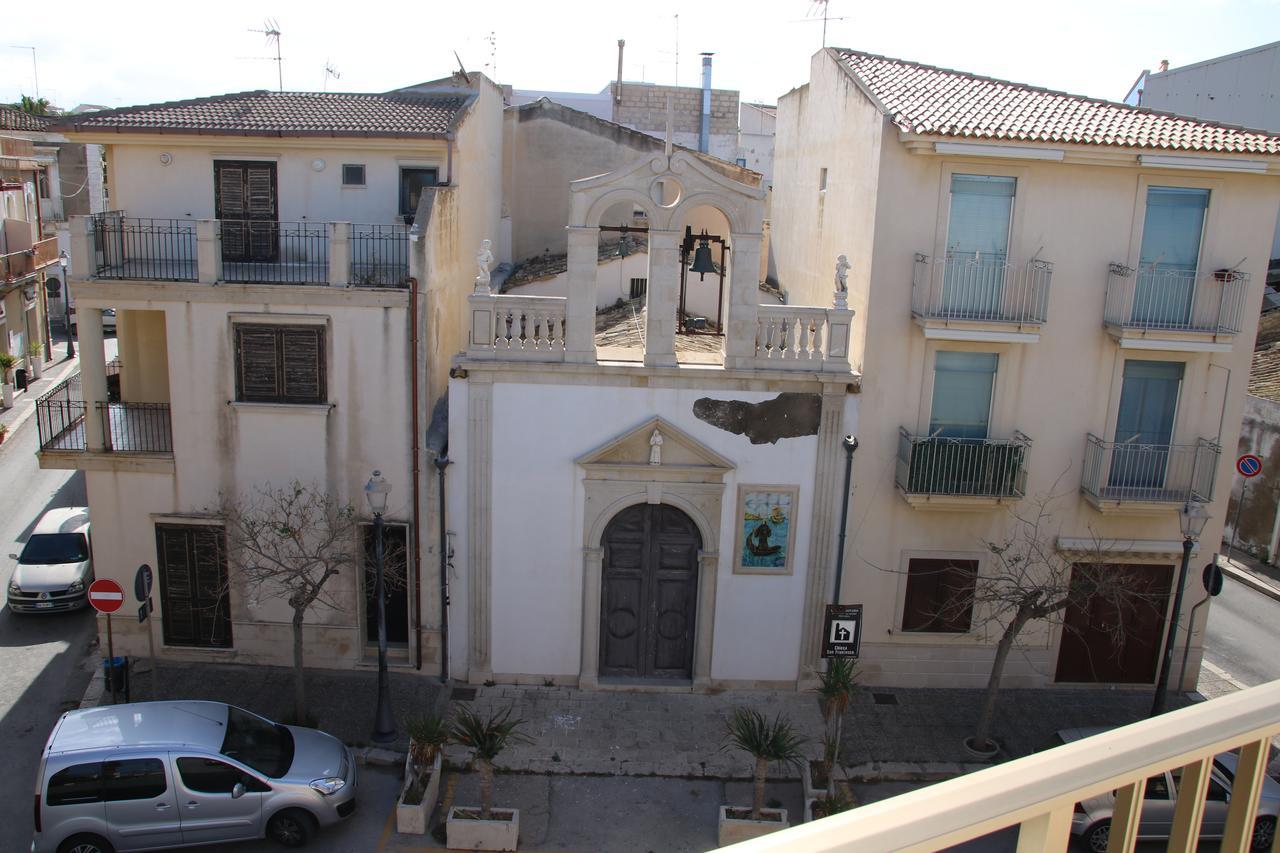Terrazza Sul Porto Daire Scoglitti Dış mekan fotoğraf